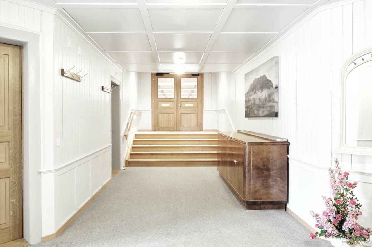Hotel Kurhaus Fluehli ภายนอก รูปภาพ